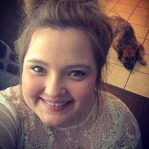 Meet your Posher, Alysa shelby